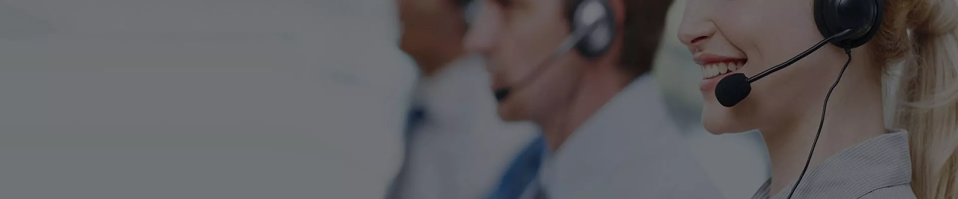 Зв'яжіться з нами